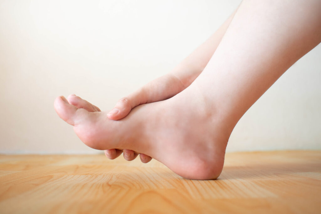 foot pain or numbness