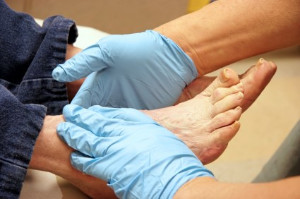 foot inspection for diabetics
